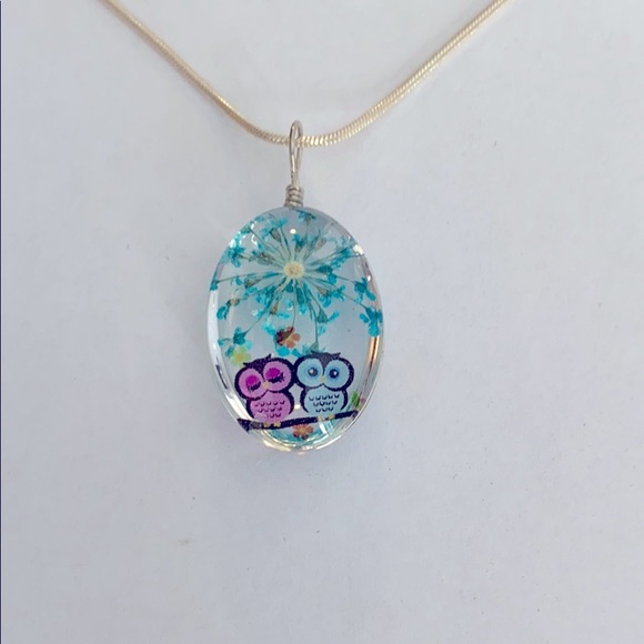 Jewelry - Cute owls & a flower necklace